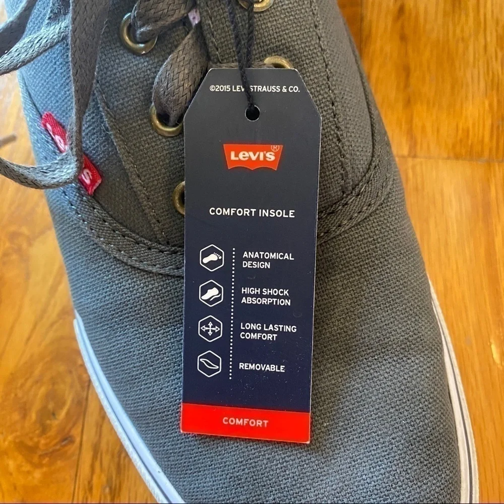 NWT men’s Levi’s Ethan 2 charcoal grey casual denim lace up sneaker size 7.5